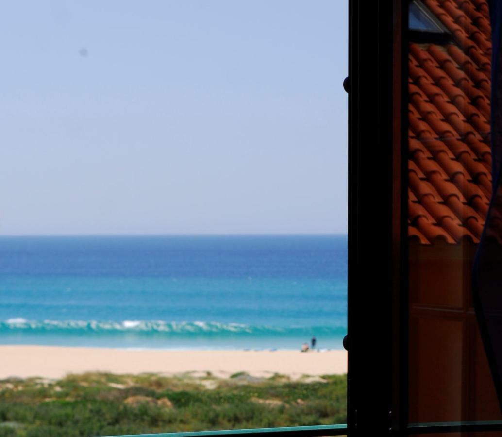 אנטוגויה דה באלייה Supertubos Beach Hostel מראה חיצוני תמונה